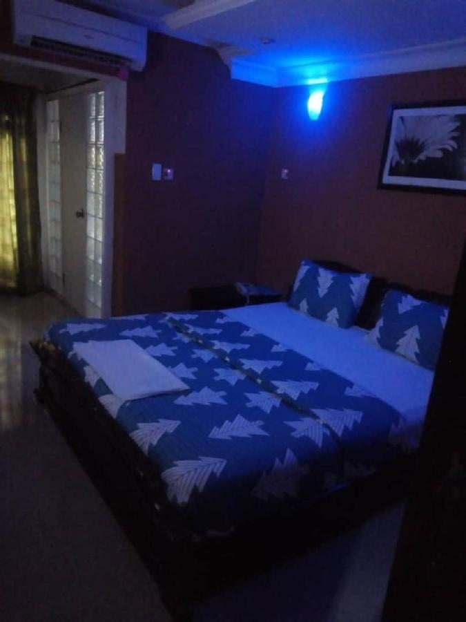 איקג'ה Theodawn Hotels @ Suite 29 מראה חיצוני תמונה